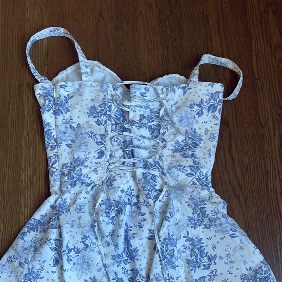 House of cb Carmen Blue Print Bustier Sundress Size Large plus cup - Picture 6 of 7
